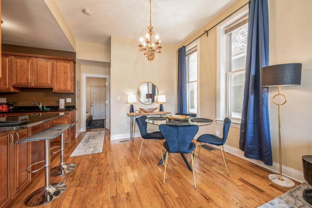 Lovely 2 Bed 3 Miles From Dt W Free Parking Chicago Zewnętrze zdjęcie